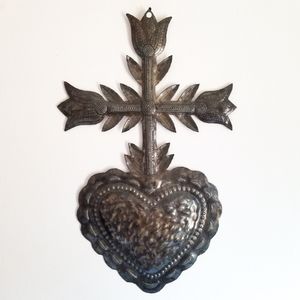 Vintage Accents - Tin Heart Decor Vintage Accents - Tin Heart Decor